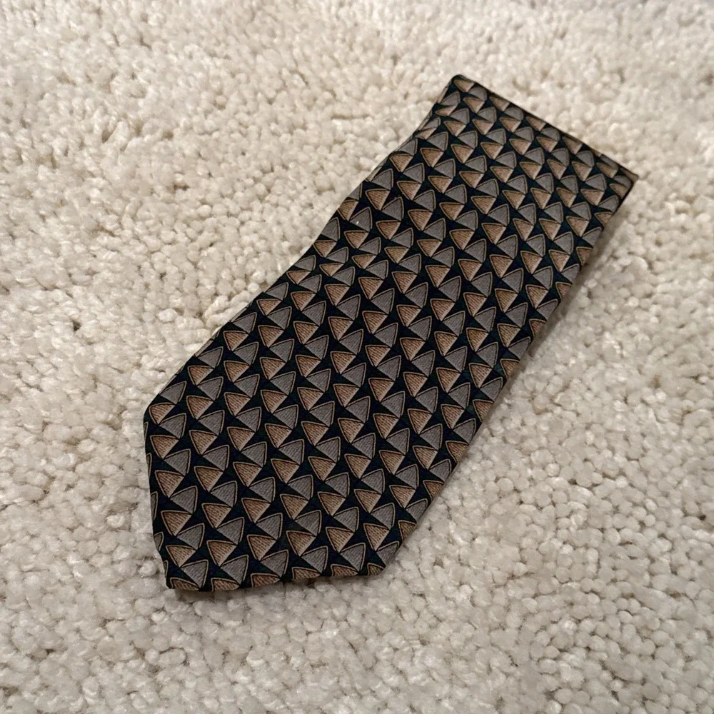 Valentino 100% Silk Green & Gold Necktie Art Nouveau Pattern Made In Italy